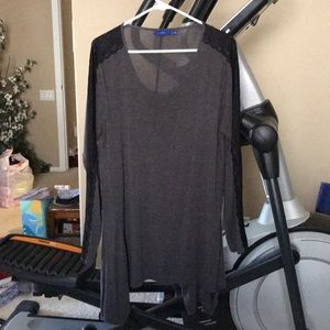 Black laced tunic Sz L